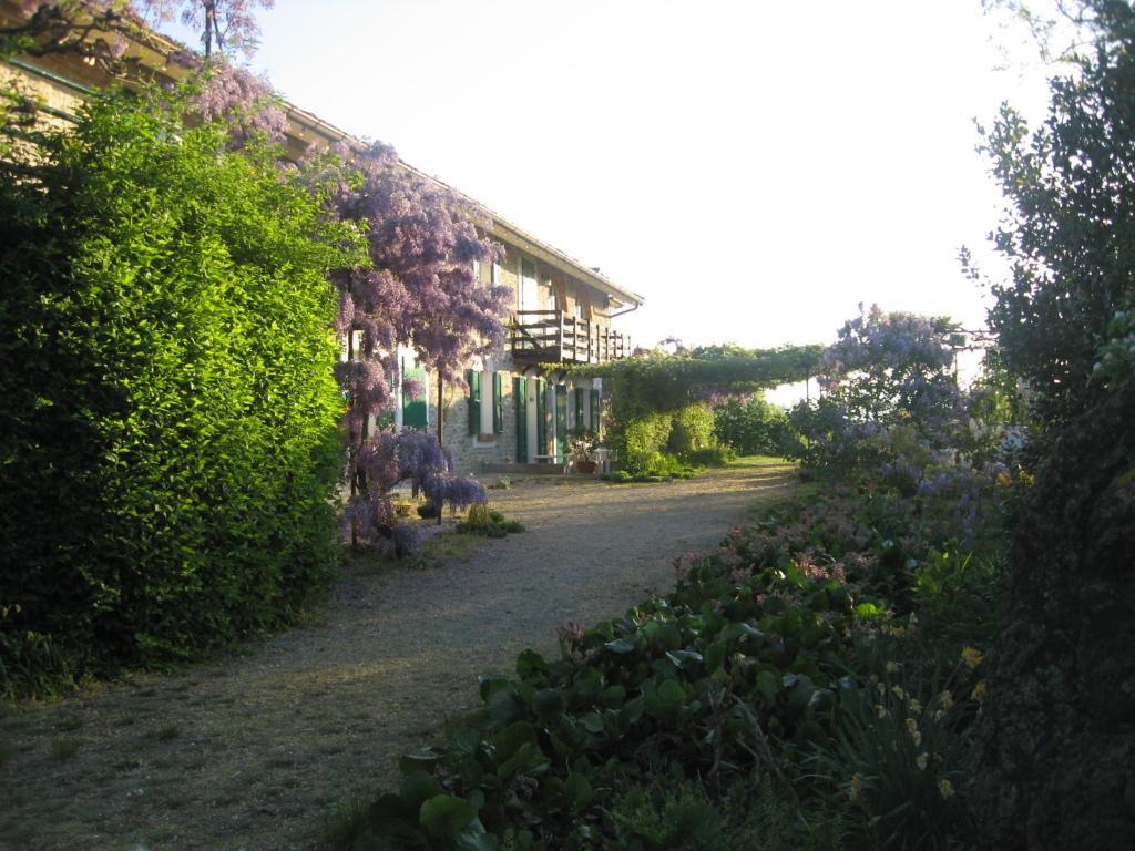 Agriturismo Cascina Serra Cossano Belbo Exteriér fotografie
